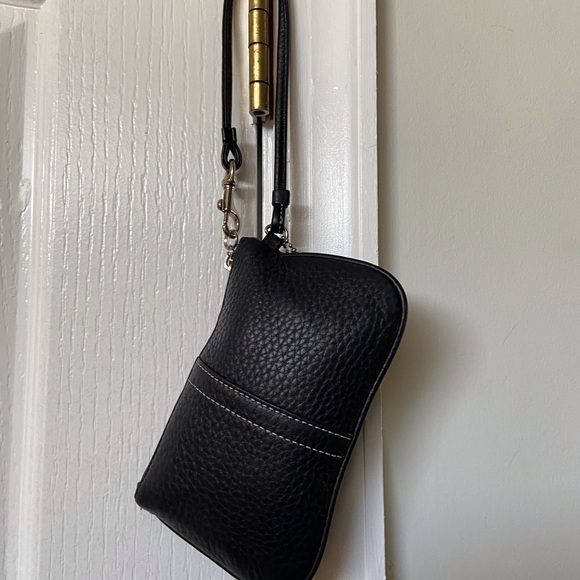 Coach wristlet. - Picture 6 of 10